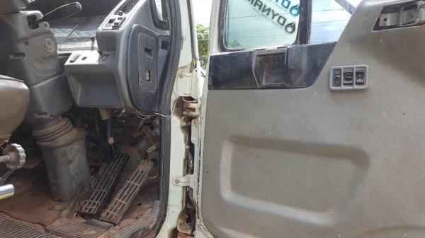 ขาย 10 ล้อดั้ม HINO FM3M เครื่องเดิม M10C 240 แรงม้า เกียร์เดิม สโลว์เดิม คัสซีสวยตลอดเส้น ทะเบียนพร้อมโอน