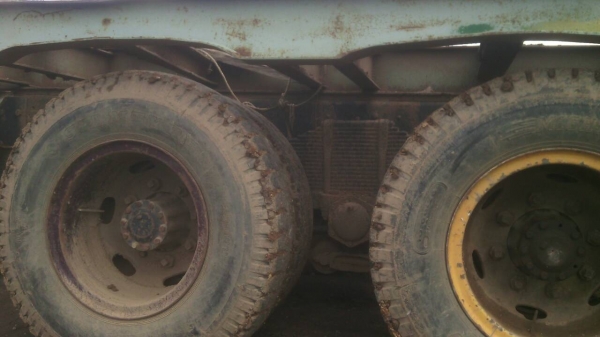 ขายรถบรรทุก 10 ล้อเทรลเลอร์ HINO FM227 ใส่เครื่อง UD320 แรงม้า 2 เพลา ราคา 650000