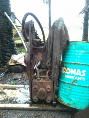 ขายรถแบคโฮ CAT 320C ญี่ปุ่น 17612 ชม.เอกสารอินวอย บุ้งกี๋พร้อมหัวกระแทก ราคา 2000000