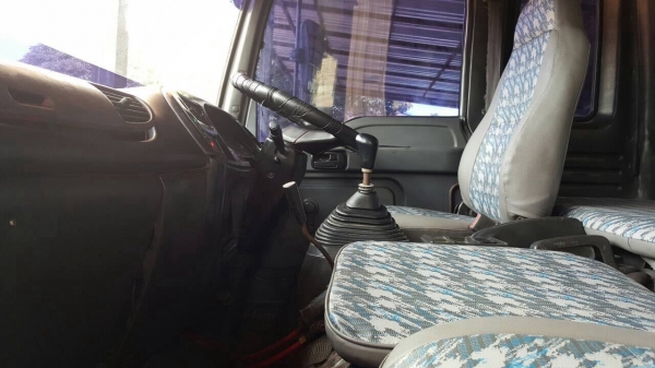 ขายรถ 10 ล้อดั้มสามมิตร คอกเกษตร ISUZU DECA 270 EURO ปี 45 คัสซีสวยตลอดเส้น เครื่องเดิม เกียร์เดิม มีระบบลำโพงลากพ่วง ยางดี ทะเบียนพร้อมโอน