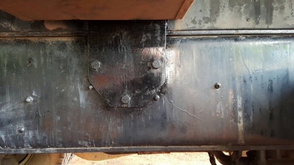 ขายรถ 10 ล้อดั้มสามมิตร คอกเกษตร ISUZU DECA 270 EURO ปี 45 คัสซีสวยตลอดเส้น เครื่องเดิม เกียร์เดิม มีระบบลำโพงลากพ่วง ยางดี ทะเบียนพร้อมโอน