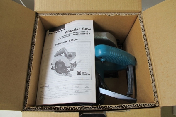 เลื่อยวงเดือน MAKITA 5600 NB japan 160 mm (6-1/4" ) เลื่อยวงเดือน MAKITA 5600 NB japan 160 mm (6-1/4" )