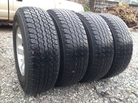 ขายแม็กTOYOTA 6รูขอบ15 พร้อมบริดสโตน 255/70R15 ยางปี10  จำนวน 1 ชุด