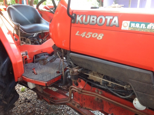 แทรกเตอน์คูโบต้าL4508. สภาพดีเดิมๆ พร้อมใช้งาน มีผานดันหน้าและโรตารี่ให้ด้วย แทรกเตอน์คูโบต้าL4508. สภาพดีเดิมๆ พร้อมใช้งาน มีผานดันหน้าและโรตารี่ให้ด้วย