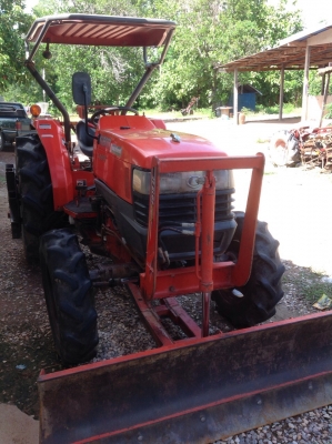 แทรกเตอน์คูโบต้าL4508. สภาพดีเดิมๆ พร้อมใช้งาน มีผานดันหน้าและโรตารี่ให้ด้วย แทรกเตอน์คูโบต้าL4508. สภาพดีเดิมๆ พร้อมใช้งาน มีผานดันหน้าและโรตารี่ให้ด้วย