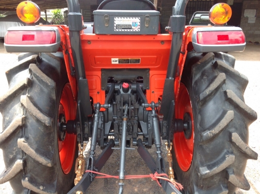 แทรกเตอร์คูโบต้า L3608 สภาพดีเดิมๆทั้งคันมีผานดันหน้า โรตารี่ ผานหลังให้ด้วย แทรกเตอร์คูโบต้า L3608 สภาพดีเดิมๆทั้งคันมีผานดันหน้า โรตารี่ ผานหลังให้ด้วย