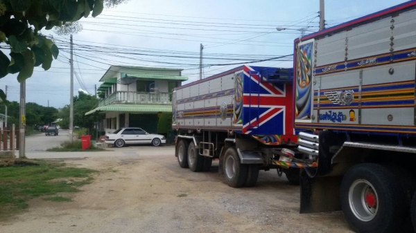 สิบล้อ อีซูซุ 360ปี56 แม่ลูก 3คาน ดั้มมีเนียม สภาพนางฟ้าสวยจัด พร้อมใช้งาน เล่มทะเบียนพร้อมโอน ราคา 2,850,000บ ต่อรอง