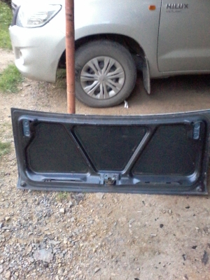 แยกขายประตูสี่บานกระโปรงหน้าหลังA72 ขายใหม่เผื่อมีคนต้องการ