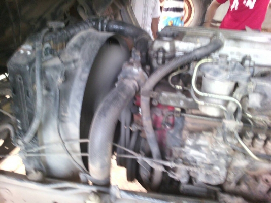 ขายครับ ราคา 795,000บ หกล้อ ฮีโน้ FD2JLAC 240 ดั้มเกษรต ยาว4.70ม สภาพดีสวยจัดบางเดิม แอร์หนาว เล่มทะเบียนพร้อมโอน ราคา 795,000บ ต่อรอง ครับ