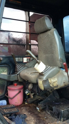 ขายรถแบคโฮ HITACHI  EX200-3ตามสภาพราคาถูกราคา 380,000 090-772-3710 090-772-3708