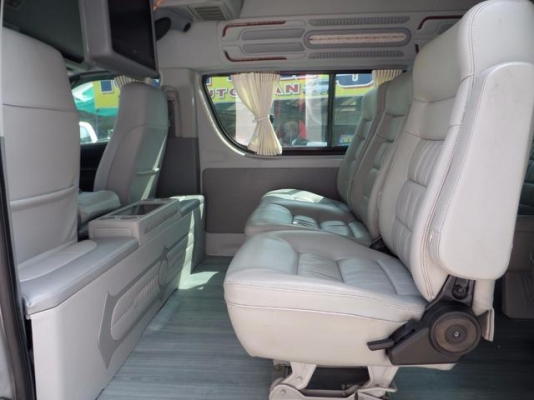 โทร 0922726669 คุณตันหยง ตู้เบสออโต้แวน ขายรถตู้ ดีเซลล์ ปี 2009 ราคา 799,000 บาท