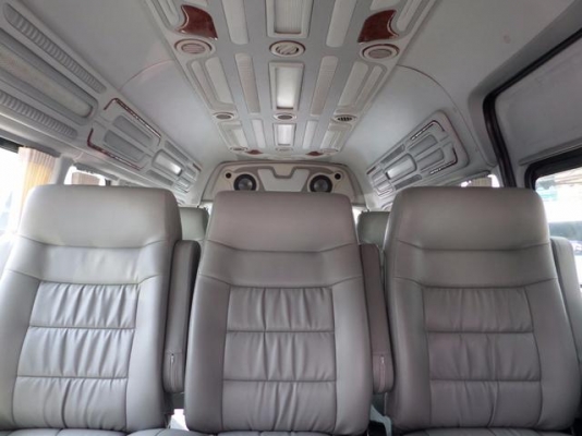 โทร 0922726669 คุณตันหยง ตู้เบสออโต้แวน ขายรถตู้ ดีเซลล์ ปี 2009 ราคา 799,000 บาท