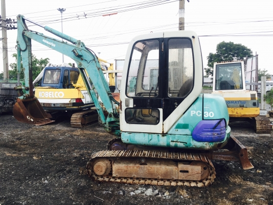 ขายKOMATSU PC30-7เก่านอก มีเก่งพร้อมใช้งาน