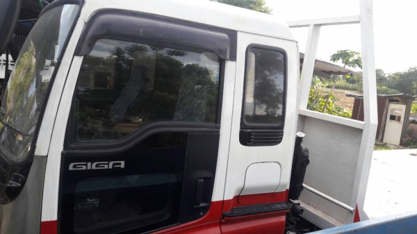 สิบล้อ .อีซูซุ 350ปี47 2เพา พื้นเรียบ (มีระบบลากลูก) สภาพสวยพร้อมใช้งาน ทะเบียนพร้อมโอน ราคา 890,000บ ต่อรองได้ ครับ