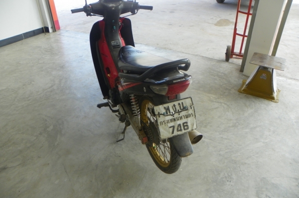 ขาย เวฟ 100    3800