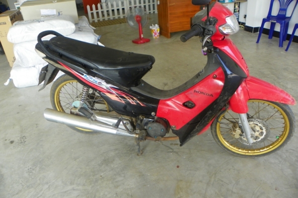 ขาย เวฟ 100    3800