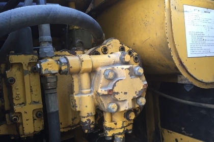 KOMATSU PC200-5 ซีเรียล65000คอนโทรนยาว เก่านอก เอกสารอินวอยซ์