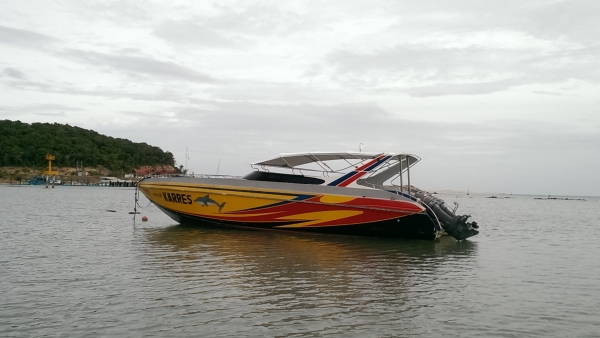 เรือสปีด2เครื่อง *200แรง.    530,000 บาท