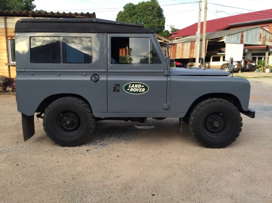 แลนด์ S3  เครื่องดีเซล 2.4  3ประตู