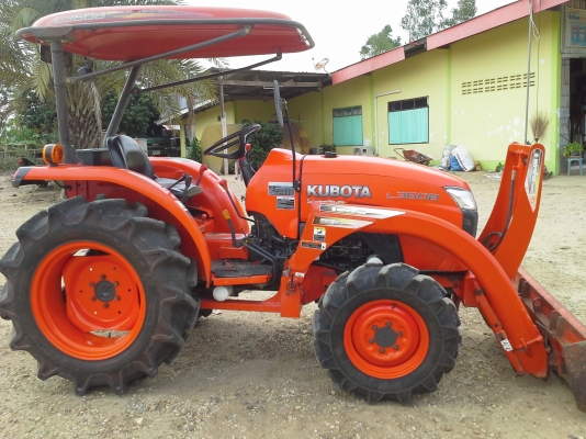 ขาย แทรกเตอร์ KUBOTA L3608 สีเดิมๆ สวยๆคับ ทำงาน 1550 ช.ม ยางหน้าใหม่ ยางหลังใหม่คับ