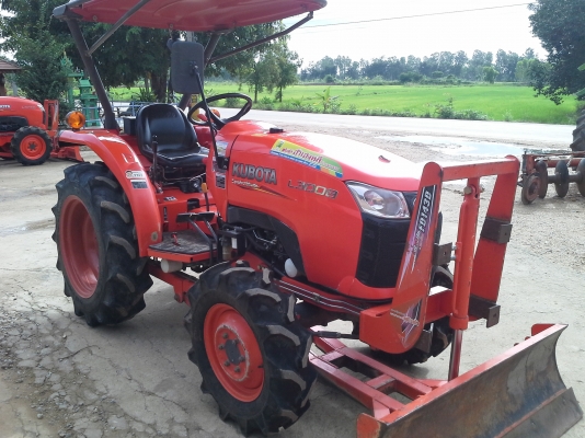 ขาย แทรกเตอร์ KUBOTA L3008 ถูกๆ สวยๆ