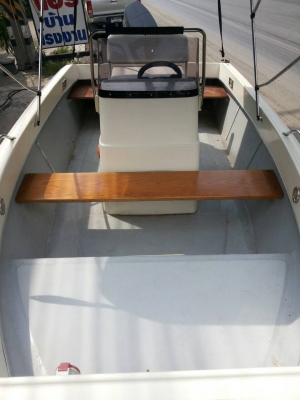 ขายเรือตกปลาโมลโต้ง 14 ฟุต เครื่องyamaha 60 ........  200,000 บาท