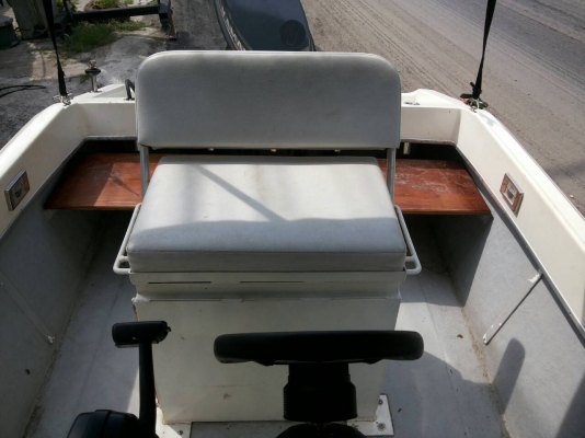 ขายเรือตกปลาโมลโต้ง 14 ฟุต เครื่องyamaha 60 ........  200,000 บาท