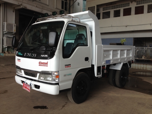 NKR 6ล้อ ดั้ม