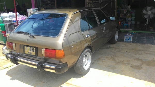 ขายรถคลาสสิค สภาพดี ไม่มีที่ผุเลยครับ แอร์เย็น สีใหม่เฉพาะทำสี 20000 แล้วครับ แบตใหม่ ขับดีมาก สนใจต่อรองได้ครับ