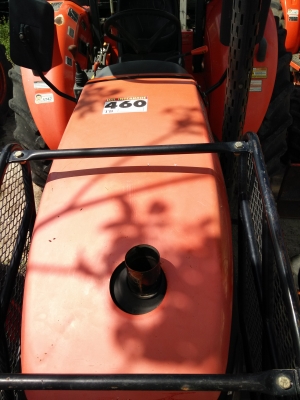 ขายรถแทรกเตอร์ KUBOTA M7040 ตามสภาพ พร้อมผาน 6 ขายรถแทรกเตอร์ KUBOTA M7040 ตามสภาพ พร้อมผาน 6