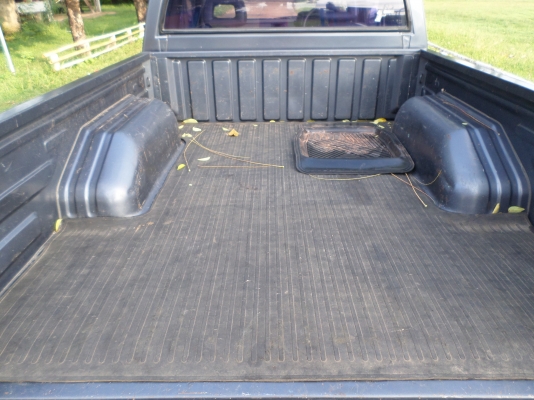 ขายรถกระบะมังกรทอง ISUZU TFR SPACECAB ปี37 พวงมาลัยพาเวอร์ รถบ้านแท้รถบ้านมือเดียวเป็นรถข้าราชการตำรวจ เครื่องดีรถเดิมบางทั้งคันสีเดิม เครื่องนิ่งมากครับประหยัดน้ำมันสุดๆ ช่วงล่างแน่นปึกครัชชีเดิมสวยไม่มีผุ เอกสารพร้อมโอน+ภาษีพรบเต็ม59 สีเทาดำ แอร์เย็นจัด