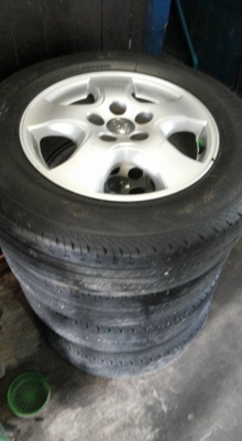 ล้อเดิม vigo ขอบ16พร้อมยางปี12