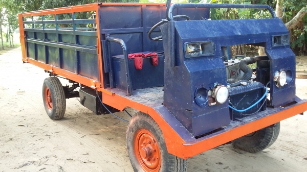 จัดส่งร้านเพื่อนวัสดุช่าง อ.พิชัยครับขายรถอีเเต๋น เครื่อง4สูบอีสุสุ เพลาลอย แหนบ2ชั้น คานหน้าใหญ่ พร้อมใช้งาน