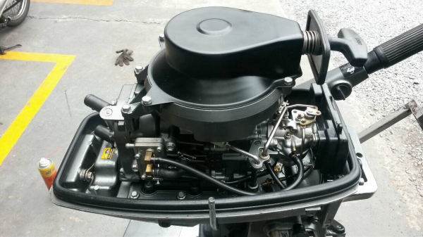 เรืออลูมิเนียม 12  ฟุตพร้อมเครื่อง SUZUKI  8  แรง