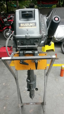 เรืออลูมิเนียม 12  ฟุตพร้อมเครื่อง SUZUKI  8  แรง