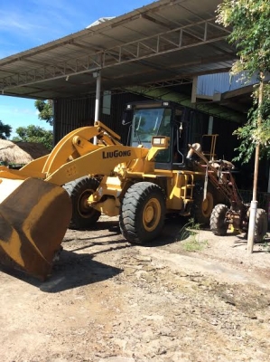 ขายรถตัก