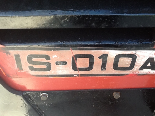 รถแบคโฮihi is-010a สภาพดีพร้อมใช้เพิ่งเข้าจากญี่ปุ่นทำสีใหม่เรียบร้อย