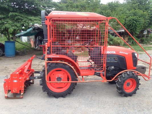 แทรกเตอร์ คูโบต้า รุ่น B2440 มือสอง พร้อม อุปกรณ์ต่อพ่วง แทรกเตอร์ คูโบต้า รุ่น B2440 มือสอง พร้อม อุปกรณ์ต่อพ่วง