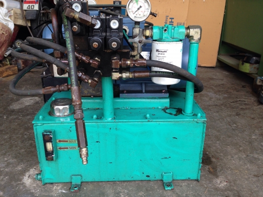 ขายปั้มน้ำมันไฮโดรลิค ขนาด 3HP. 380V พร้อมวาล์วคอนโทรล 110V สภาพสวย พร้อมใช้งาน (เหลือ 1 ตัวครับ) ขายปั้มน้ำมันไฮโดรลิค ขนาด 3HP. 380V พร้อมวาล์วคอนโทรล 110V สภาพสวย พร้อมใช้งาน (เหลือ 1 ตัวครับ)