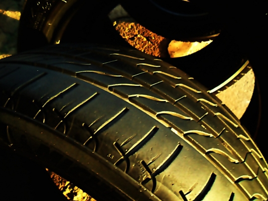 ยางซิ่งขอบ17 มิชลิน 215-50-R17ลงพื้นปลายปี12(4เส้น 2,400)