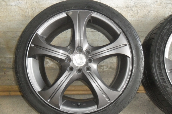 ล้อแม็ก17 นิ้ว 4รู100/114 พร้อมยาง สวยๆใสไร้ริ้วรอย 4 ล้อ ราคา 6700 บาท