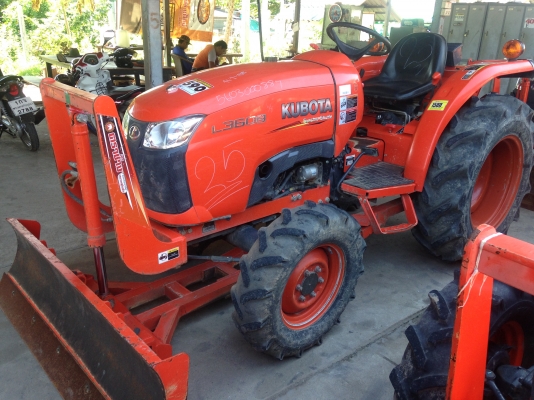 แทรกเตอร์ คูโบต้า L3608 มือสอง