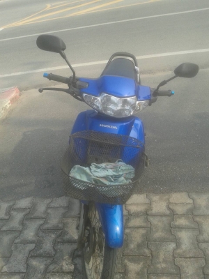 ขายhondawave100      0899393435