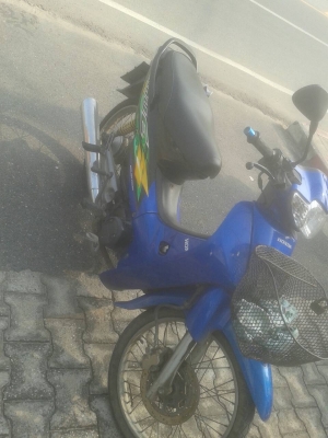 ขายhondawave100      0899393435