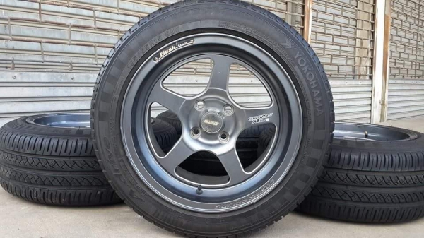 Cosmis ลาย Weld ขอบ 15 4รู100 กว้าง 8 ยาง Yokohama