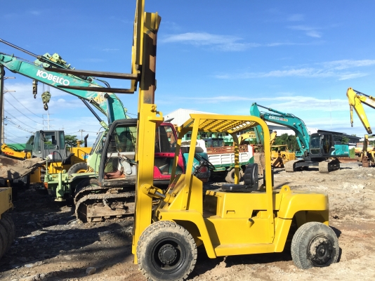 ขายรถโฟร์ลิฟท์ TOYOTA 5ตัน พร้อมใช้งานครับ