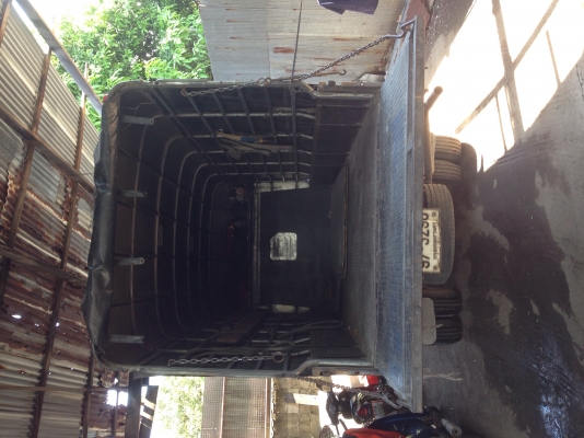 ขายรถบรรทุก 6 ล้อ nkr เครื่อง 4HF1