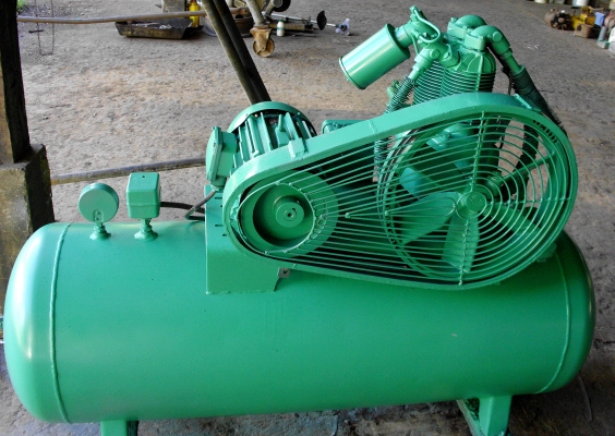 ขายปั๊มลมChampion USA 5แรงไฟ 380v