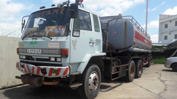 หัวลาก อีกซูชุ 240นางฟ้า 2เพา สภาพดีพร้อมใช้ ทะเบียนพร้อมโอน ขาย(เฉพาะหัวไม่รวมหาง) ครับท่าน