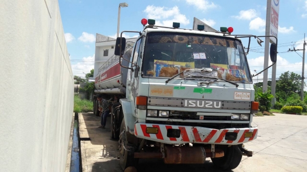 หัวลาก อีกซูชุ 240นางฟ้า 2เพา สภาพดีพร้อมใช้ ทะเบียนพร้อมโอน ขาย(เฉพาะหัวไม่รวมหาง) ครับท่าน